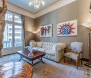 Ексклюзивна дизайнерська квартира з терасою в Барселоні 300 кв.м