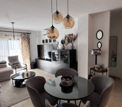 Апартаменти з 2 спальнями в Рив’єра-дель-Соль 60 кв.м біля моря