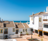 Таунхаус с видом на море в Бенальмадене 104 кв.м 3 комнаты