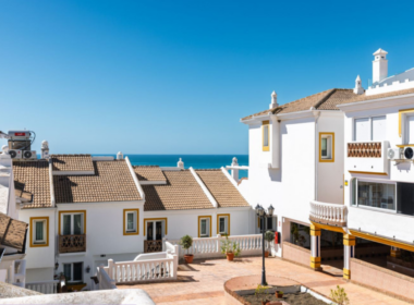 Таунхаус с видом на море в Бенальмадене 104 кв.м 3 комнаты