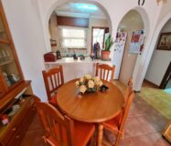 Бунгало 36 кв.м в Торревьехе с террасой у моря