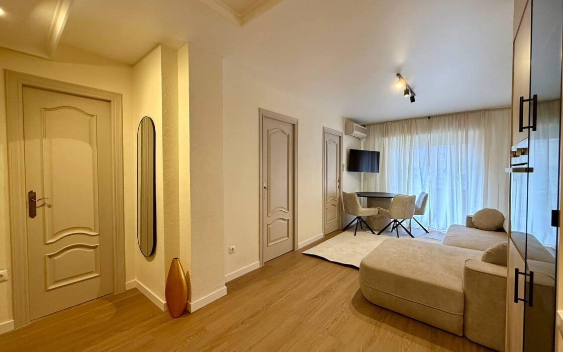 Апартаменты в Торревьехе 65 кв.м у моря с лифтом