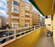 Апартаменты в Торревьехе 65 кв.м у моря с лифтом