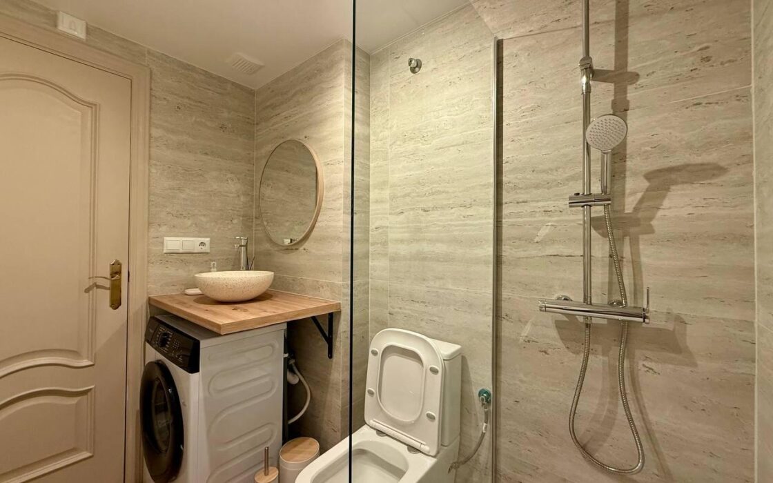 Апартаменты в Торревьехе 65 кв.м у моря с лифтом