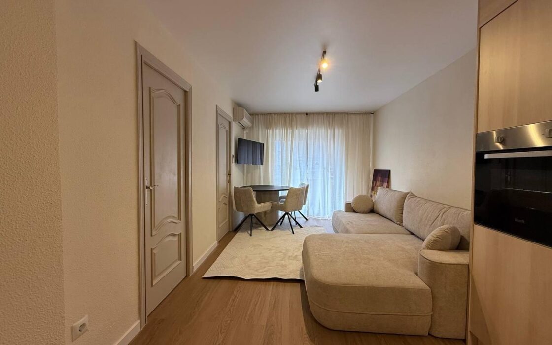 Апартаменты в Торревьехе 65 кв.м у моря с лифтом