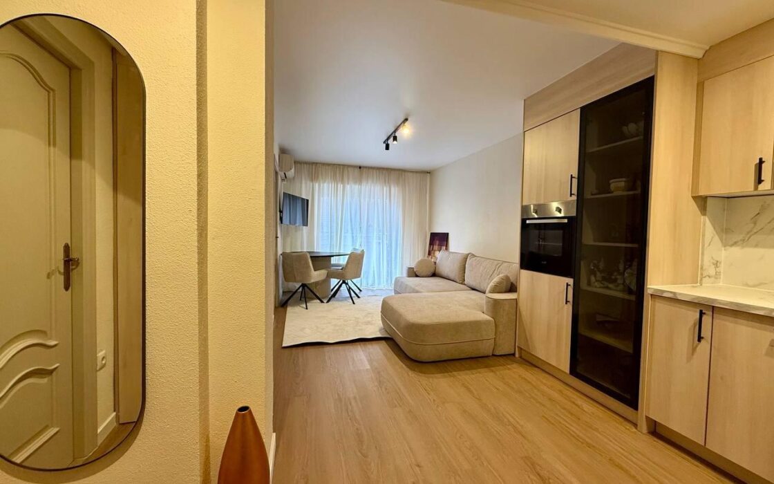 Апартаменты в Торревьехе 65 кв.м у моря с лифтом