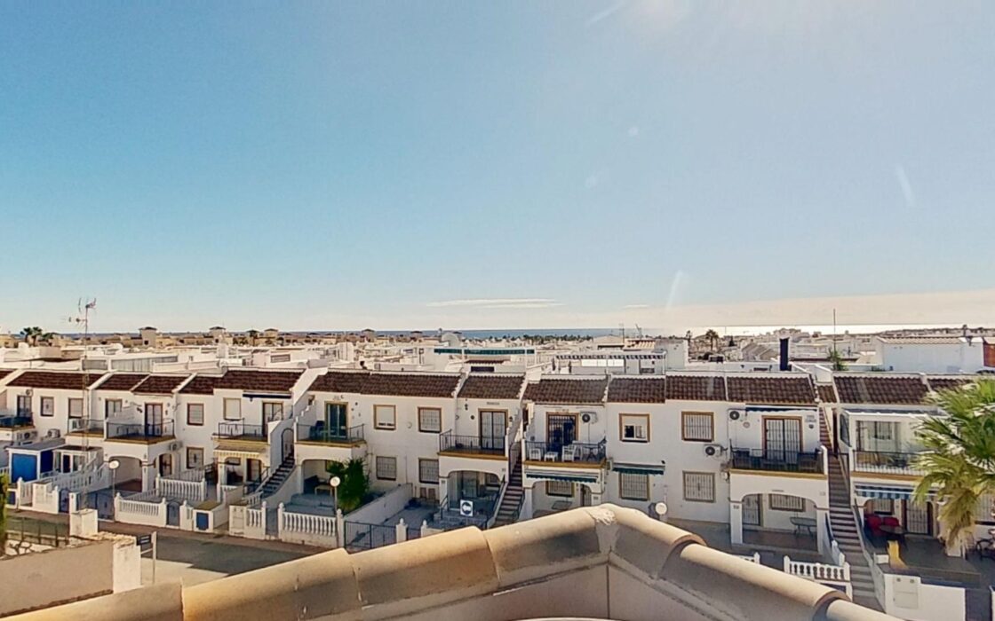 Бунгало в Ориуэла Коста 75 кв.м с видом на море