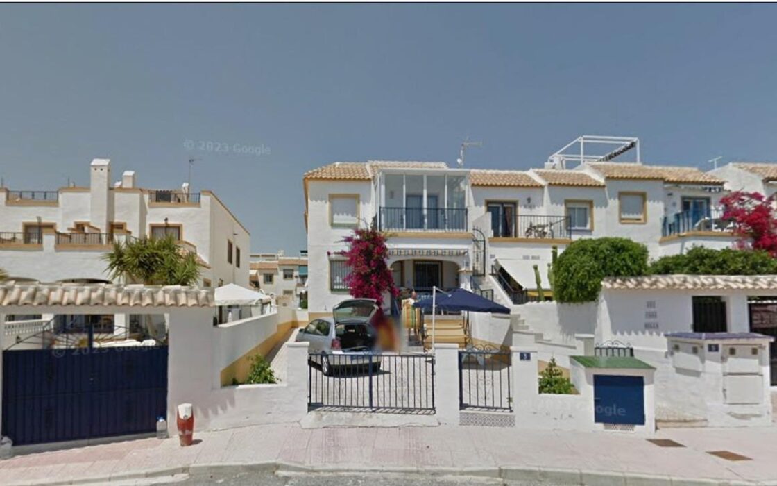 Бунгало в Ориуэла Коста 75 кв.м с видом на море