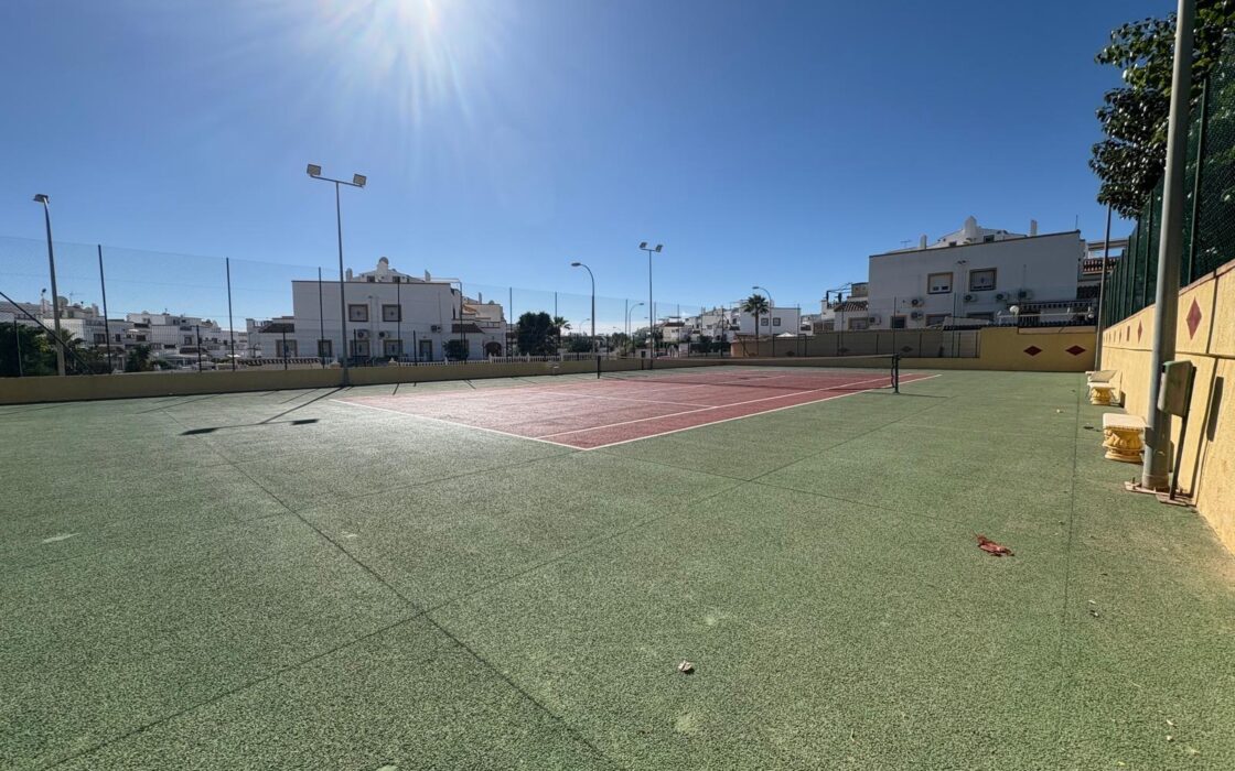 Бунгало в Ориуэла Коста 75 кв.м с видом на море