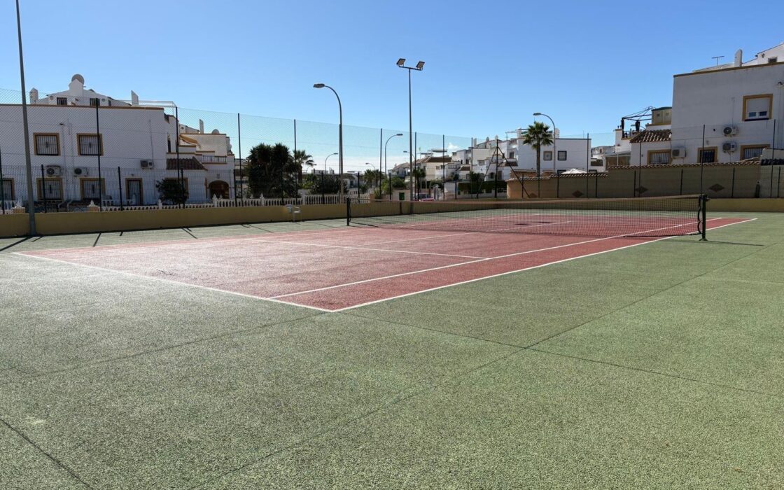 Бунгало в Ориуэла Коста 75 кв.м с видом на море