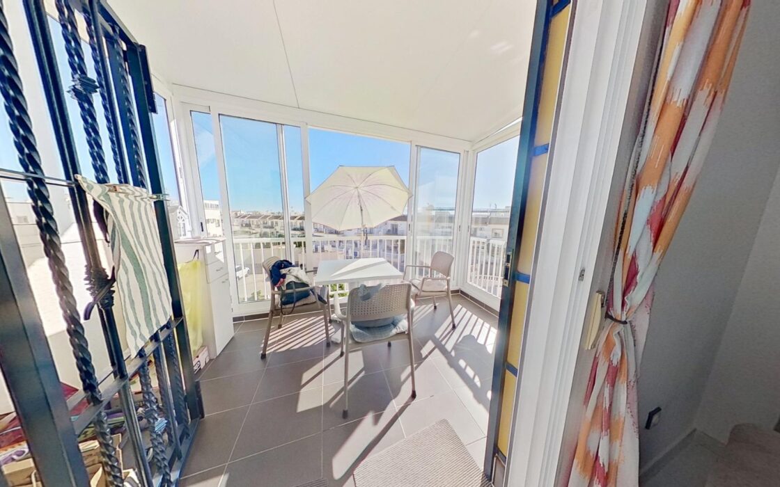 Бунгало в Ориуэла Коста 75 кв.м с видом на море