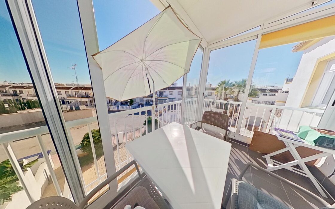 Бунгало в Ориуэла Коста 75 кв.м с видом на море