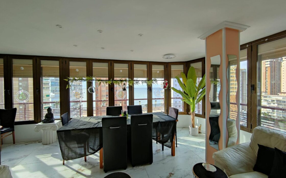 Просторная квартира в Бенидорме 100 метров от моря