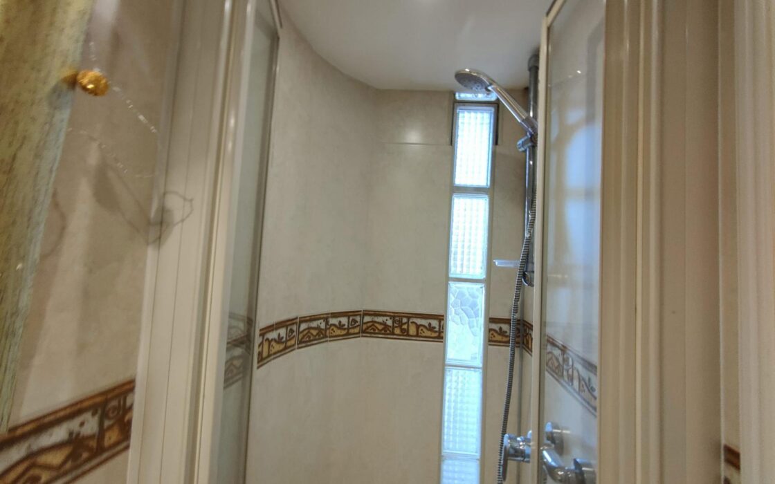 Просторная квартира в Бенидорме 100 метров от моря