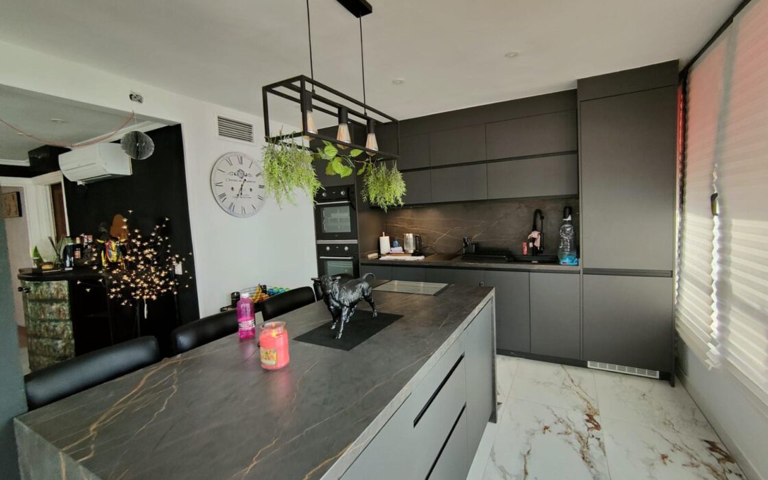 Просторная квартира в Бенидорме 100 метров от моря