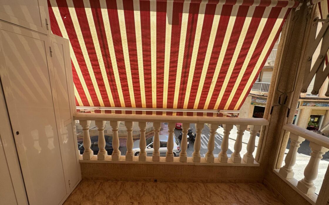 Апартаменты с террасой в Торревьехе, 57 кв.м, 3 комнаты