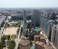 Апартаменти 87 кв.м в Валенсії з терасою та басейном