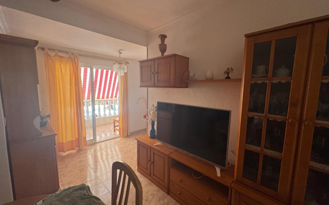 Апартаменты с террасой в Торревьехе, 57 кв.м, 3 комнаты