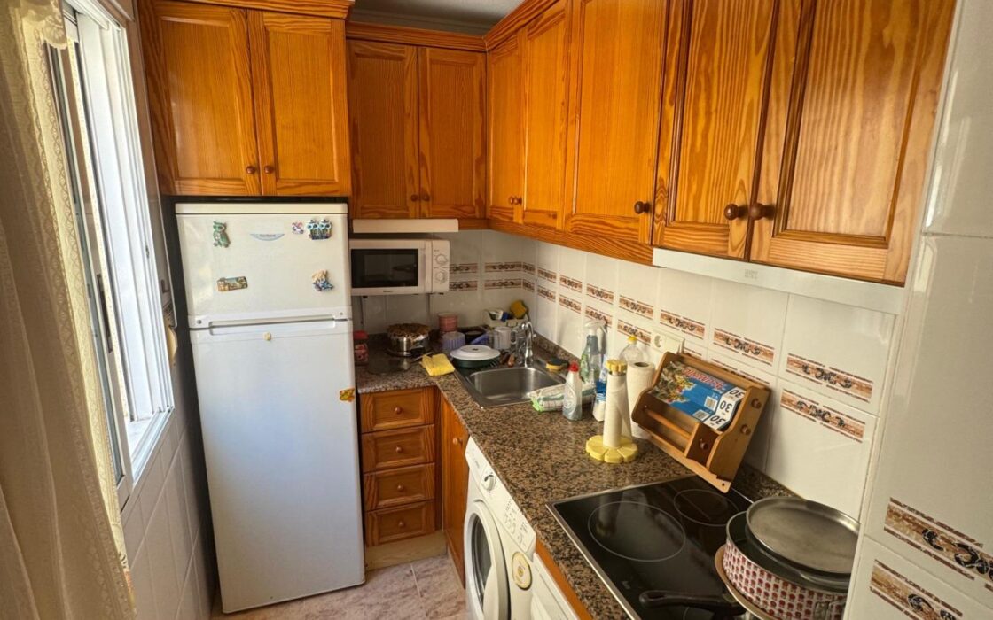 Апартаменты с террасой в Торревьехе, 57 кв.м, 3 комнаты