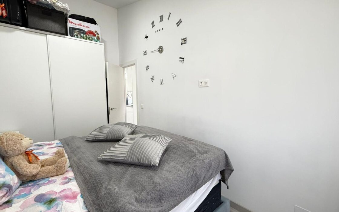 Бунгало з 2 спальнями та терасою в Коста Бланка 49 кв.м