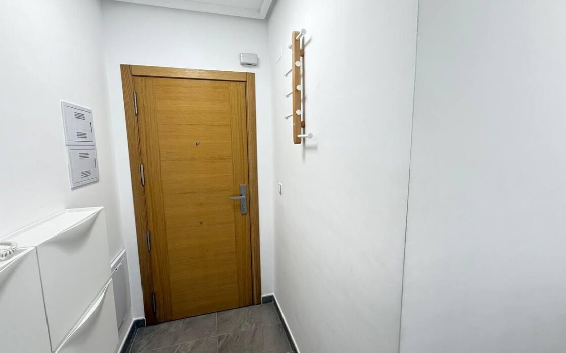 Эксклюзивные апартаменты в Торревьехе с террасой 54 кв.м