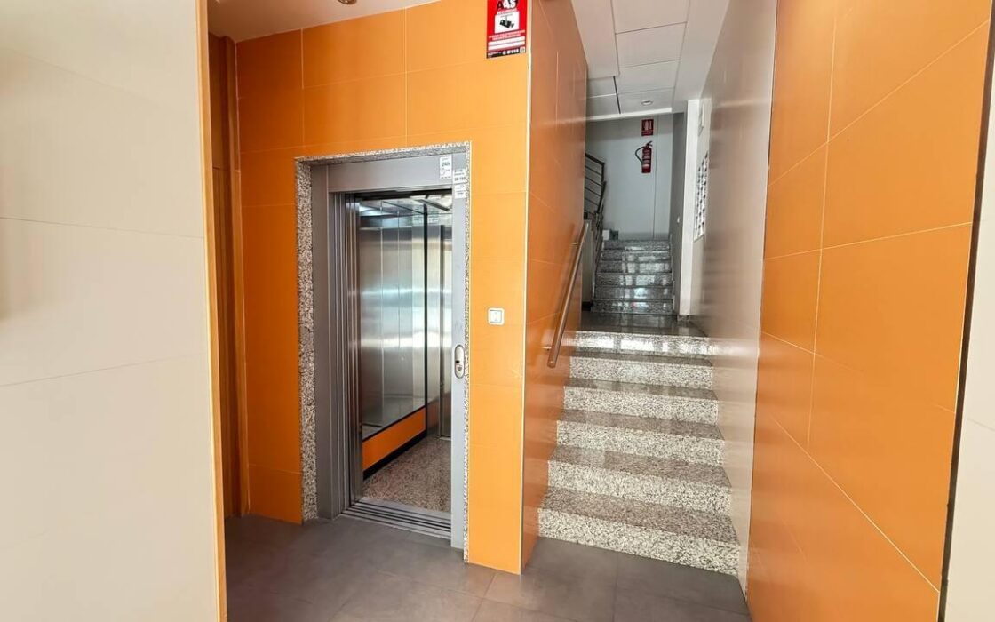 Эксклюзивные апартаменты в Торревьехе с террасой 54 кв.м