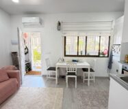 Бунгало з 2 спальнями та терасою в Коста Бланка 49 кв.м