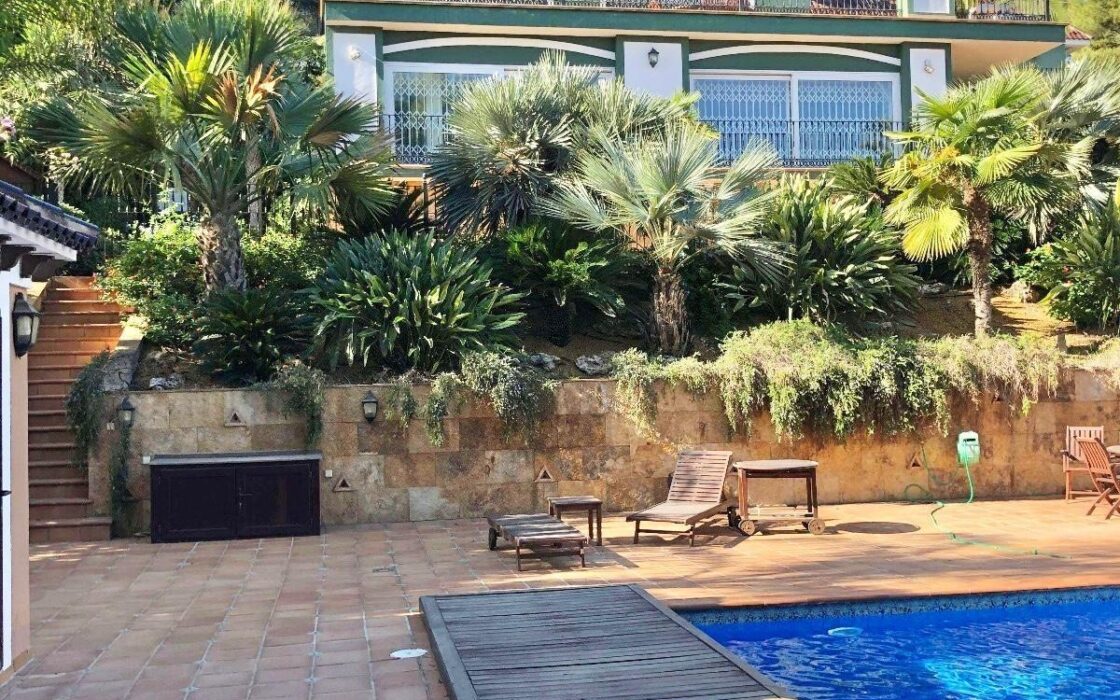 Вілла в El Palmar 1150 кв.м з басейном та терасою