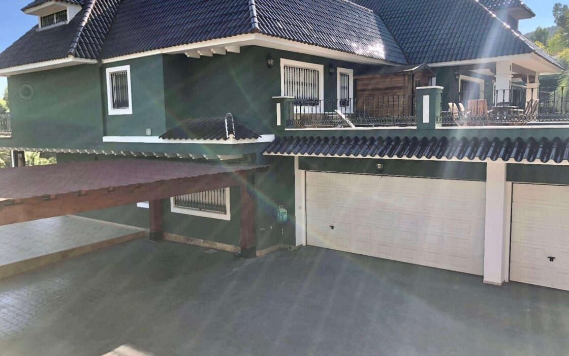 Вілла в El Palmar 1150 кв.м з басейном та терасою