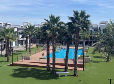 Бунгало в Гуардамаре 160 кв.м с террасой у моря