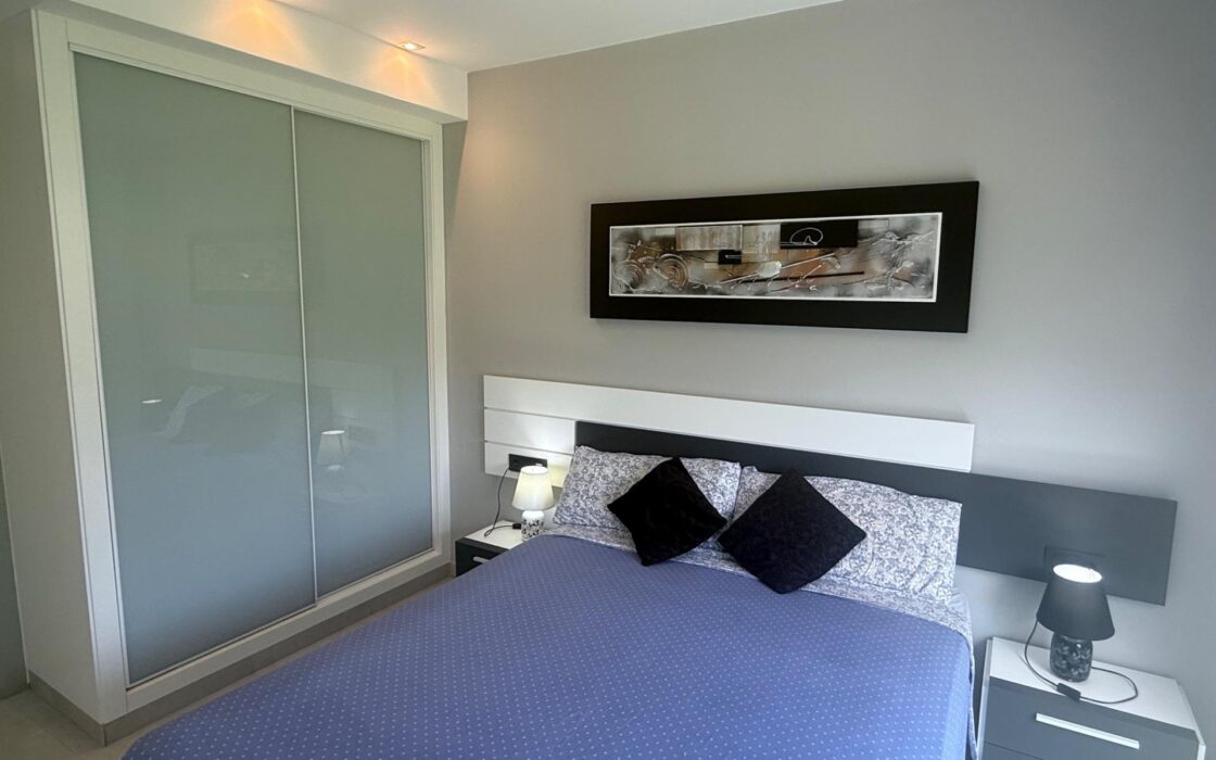 Бунгало в Гуардамаре 160 кв.м с террасой у моря