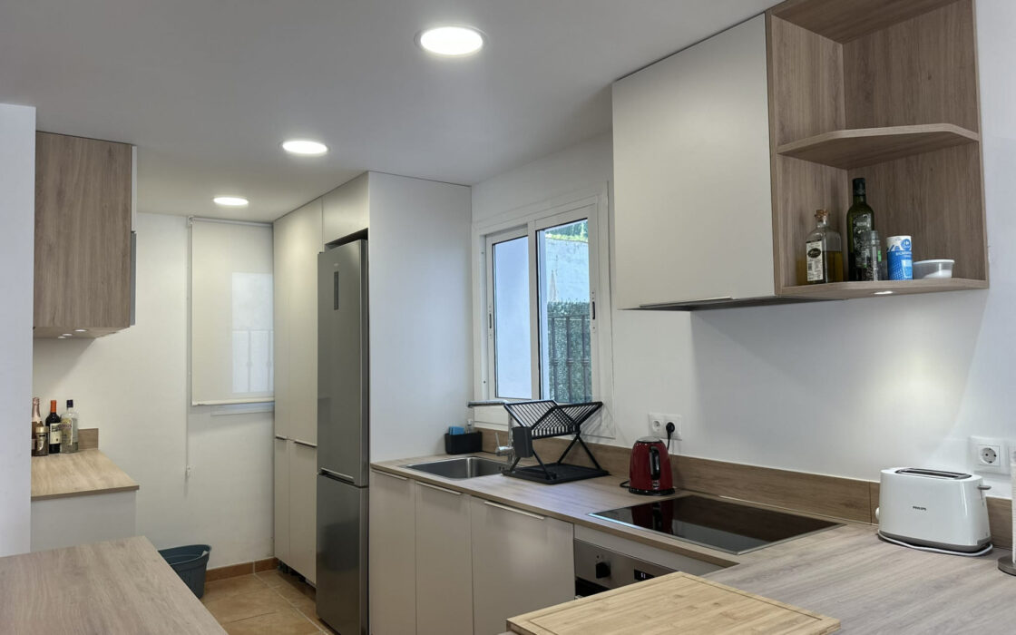 Двухквартирный дом с террасой в Бенахависе, 240 кв.м.