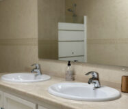 Двухквартирный дом с террасой в Бенахависе, 240 кв.м.