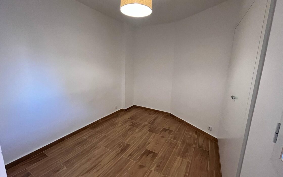 Уютная 1-комнатная квартира в Сан-Себастьяне, 30 кв.м.