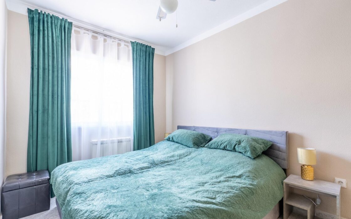 Вилла в Торревьехе 98 кв.м с террасой 4 км от моря