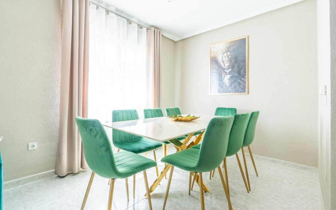 Вилла в Торревьехе 98 кв.м с террасой 4 км от моря