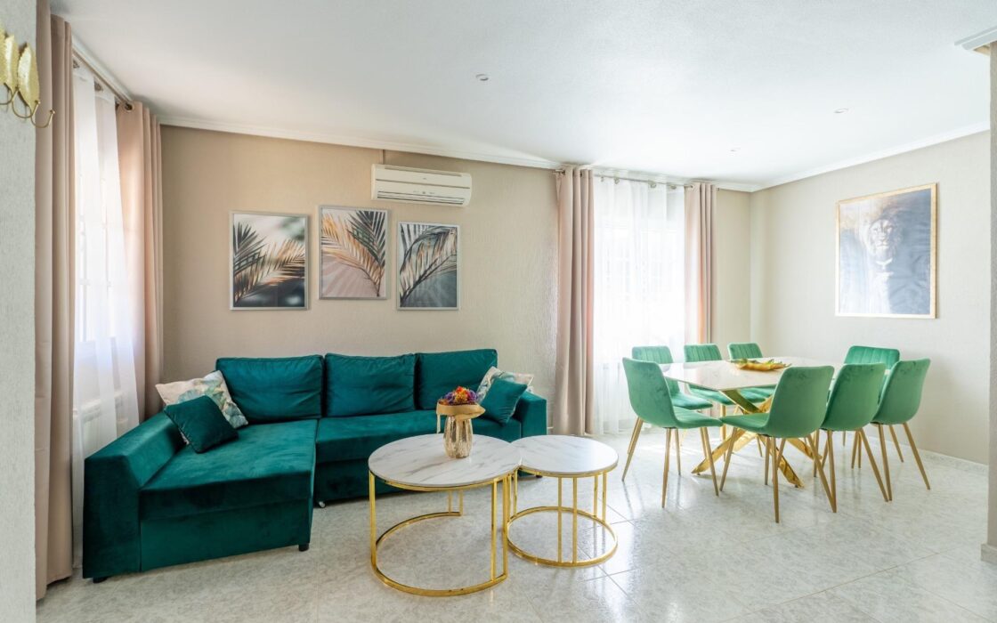 Вилла в Торревьехе 98 кв.м с террасой 4 км от моря