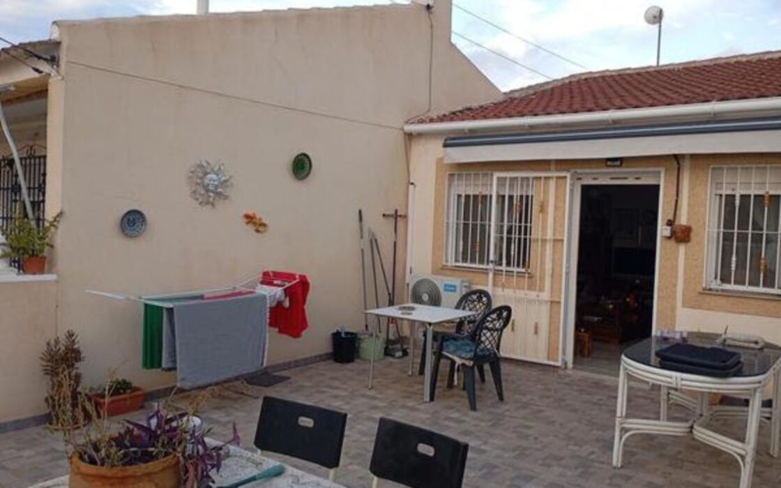 Бунгало в Торревьехе 3 комнаты с террасой в 143000€