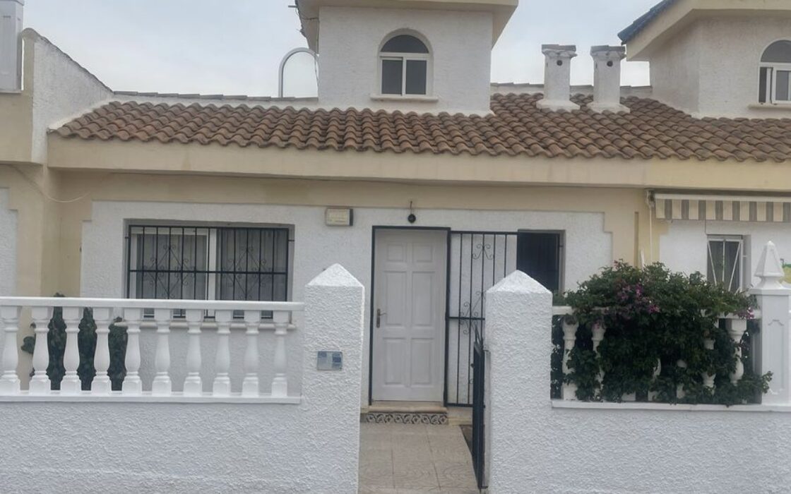 Бунгало в Альгорфа с бассейном и 3 спальнями