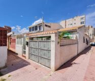 Бунгало 36 кв.м в Торревьехе с террасой у моря