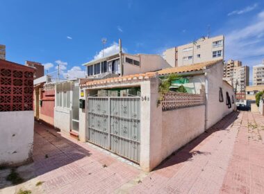 Бунгало 36 кв.м в Торревьехе с террасой у моря