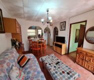 Бунгало 36 кв.м в Торревьехе с террасой у моря