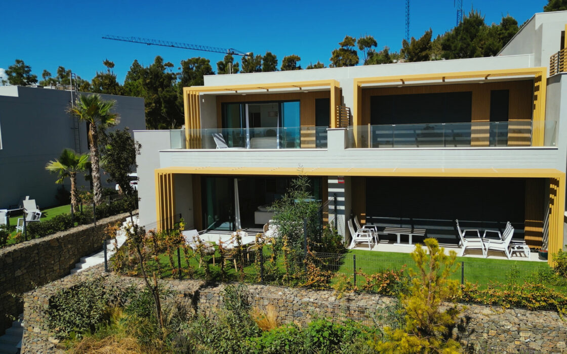 Современный таунхаус в 500 м от моря, 170 кв.м, с террасой