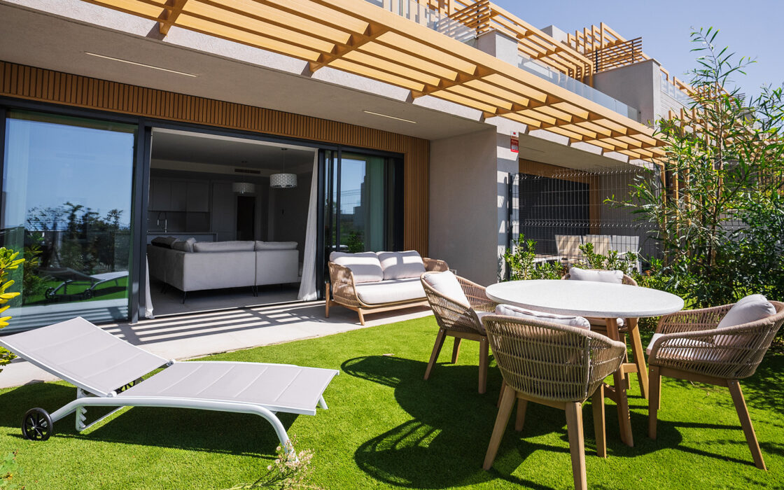 Современный таунхаус в 500 м от моря, 170 кв.м, с террасой