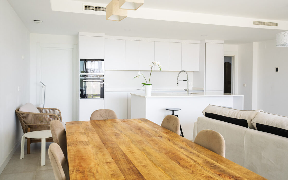 Современный таунхаус в 500 м от моря, 170 кв.м, с террасой