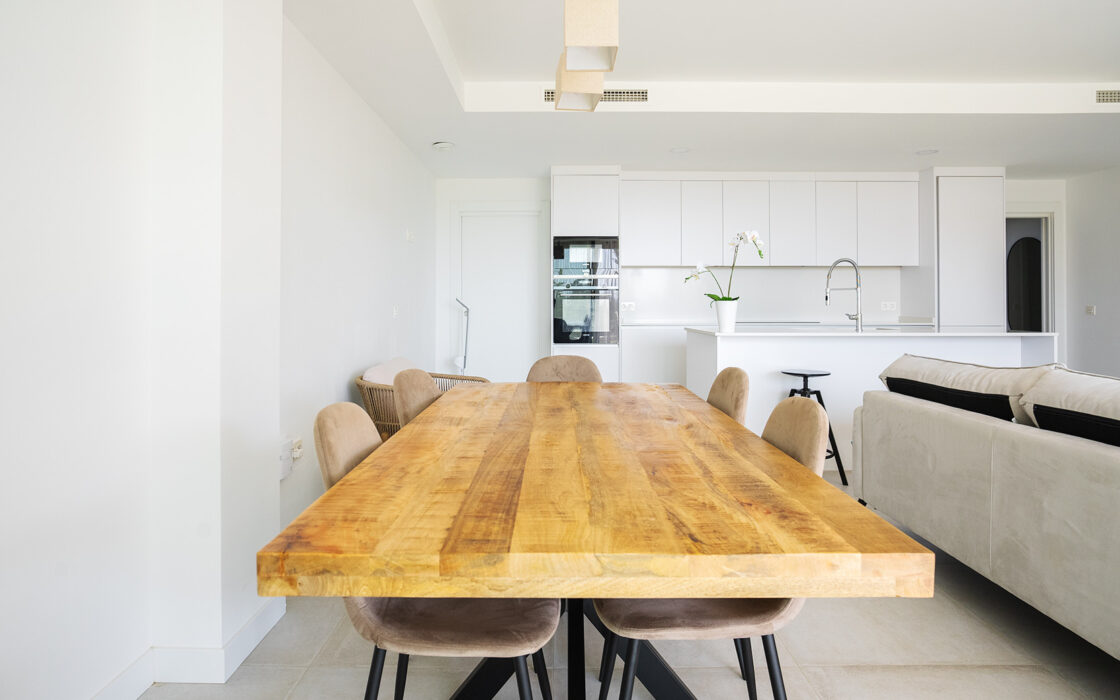 Современный таунхаус в 500 м от моря, 170 кв.м, с террасой