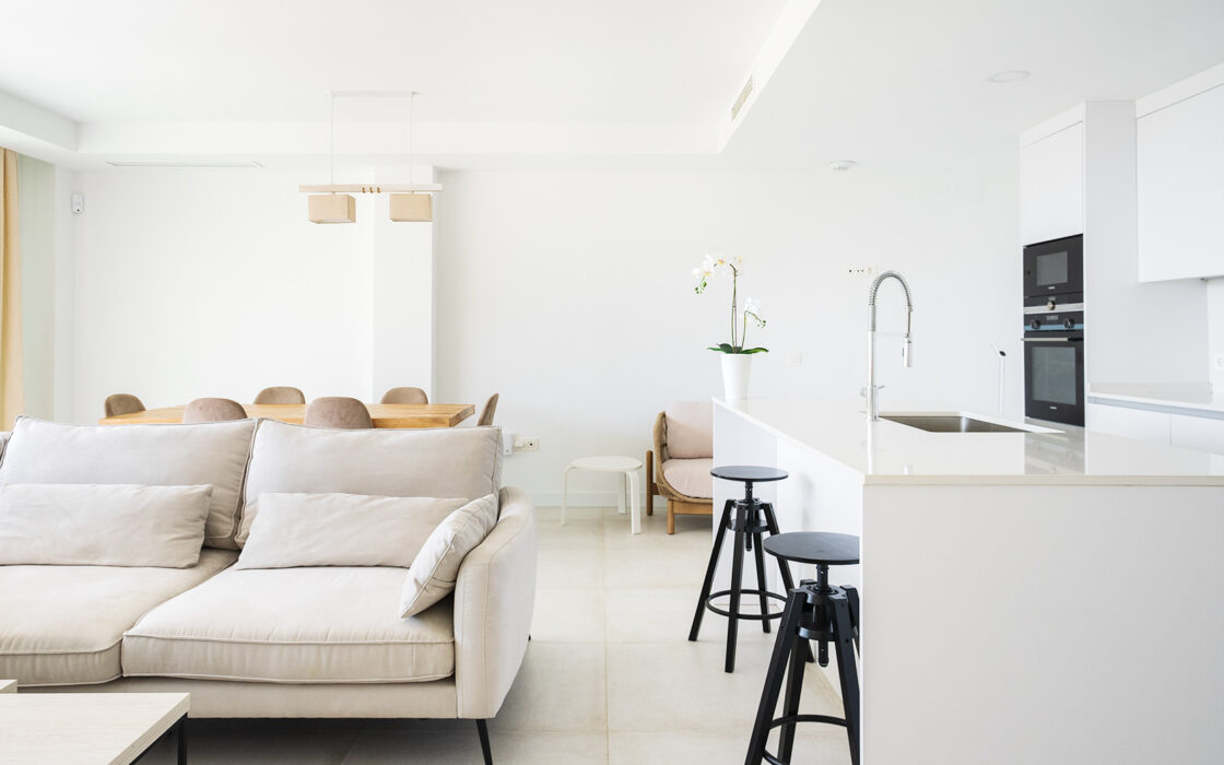 Современный таунхаус в 500 м от моря, 170 кв.м, с террасой