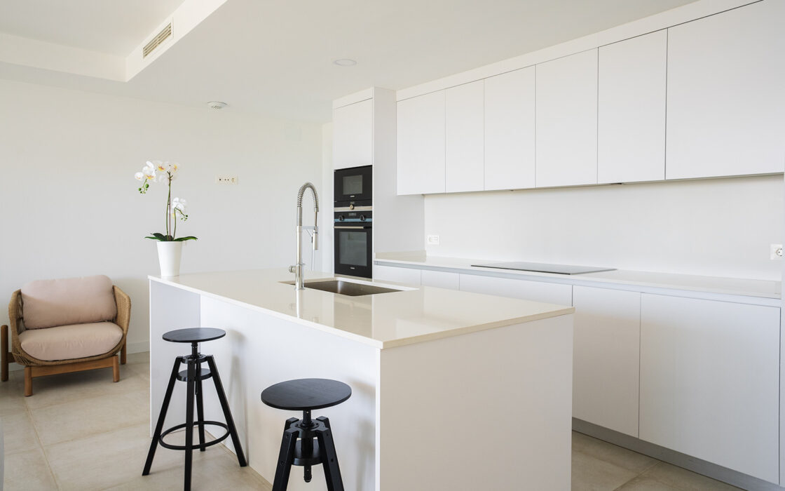 Современный таунхаус в 500 м от моря, 170 кв.м, с террасой