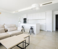 Современный таунхаус в 500 м от моря, 170 кв.м, с террасой