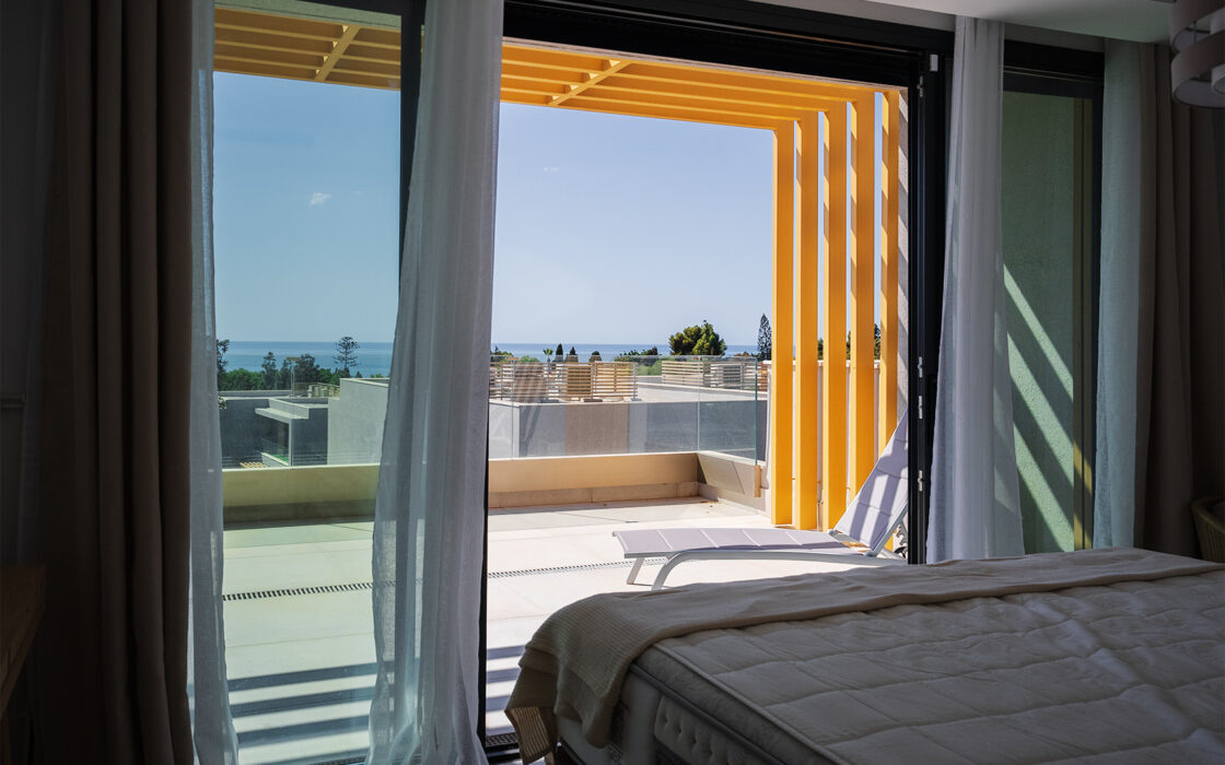 Современный таунхаус в 500 м от моря, 170 кв.м, с террасой